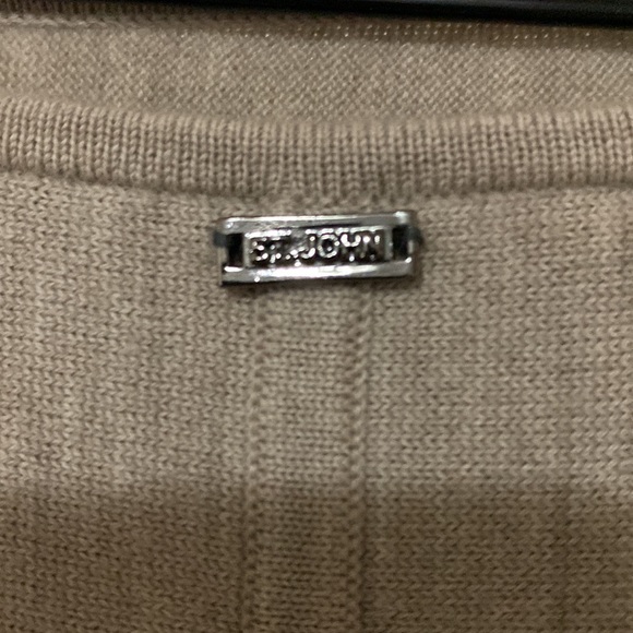 St John. CLASSIC KNIT SWEATER PONCHO/CAPE - Picture 8 of 11